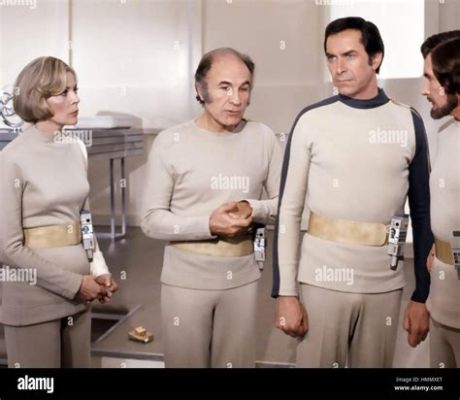  Space: 1999 - Una fantascientifica avventura spaziale con Martin Landau e Barbara Bain!